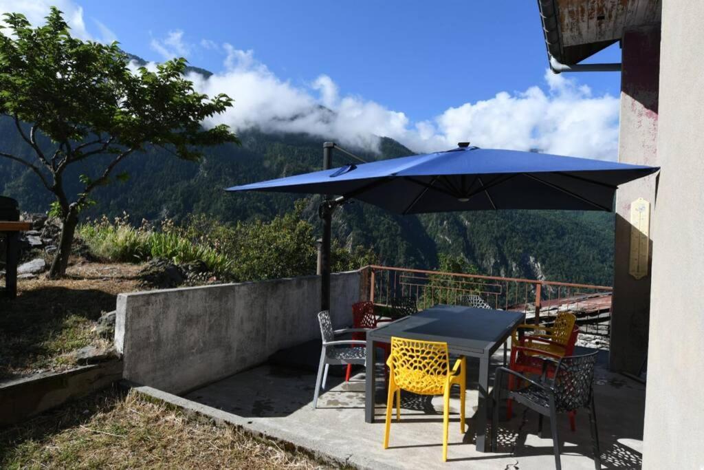 Logement Renove Avec Vue Panoramique La Saussaz Ngoại thất bức ảnh